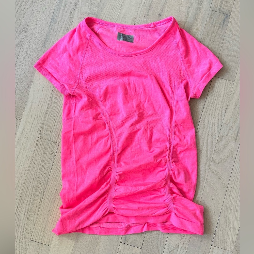 Athleta FASTEST TRACK TEE sz xs